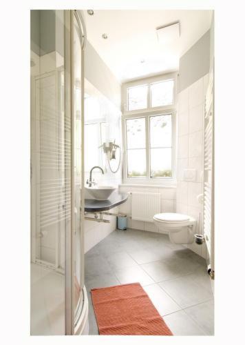 Boutique Hotel Altes Pfarrhaus Ернст Екстериор снимка